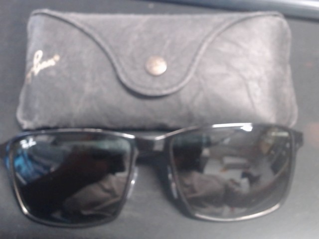 Lunnette solaire noir avec case