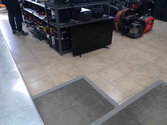 Tv toshiba intelligente 43p + man + fil