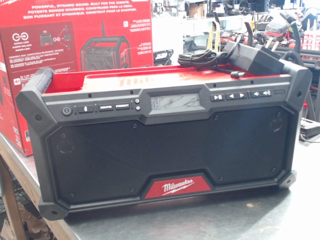 Radio chantier tres bon etat