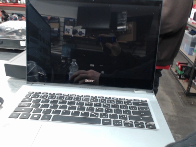 Acer spin 3 avec chargeur