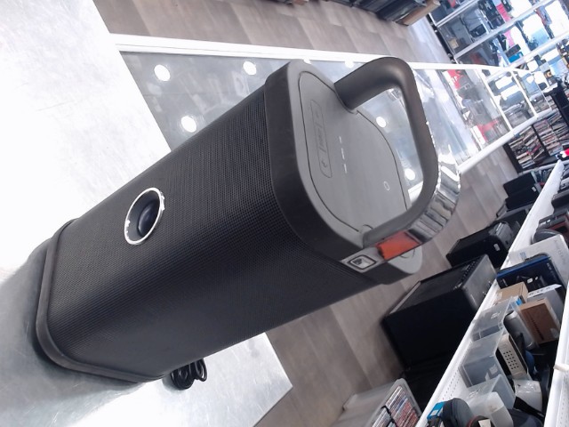 Speaker bluetooth brookstone