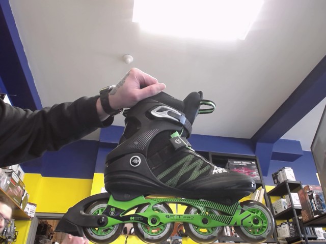 Patins � roues allign�es velcro use
