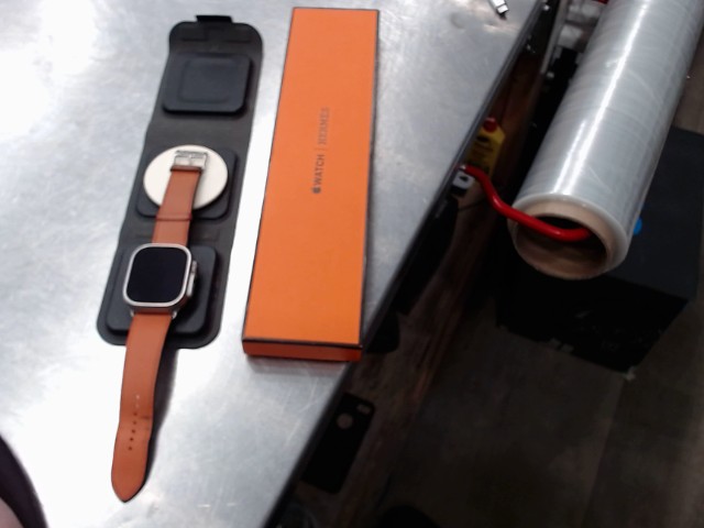 Apple watch ultra 1+acc+bo+chrg