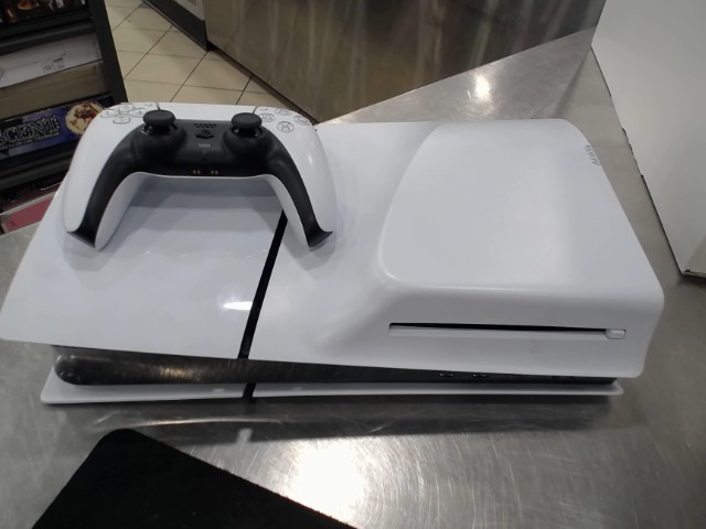 Ps5 avec manette et fils mdp 2010