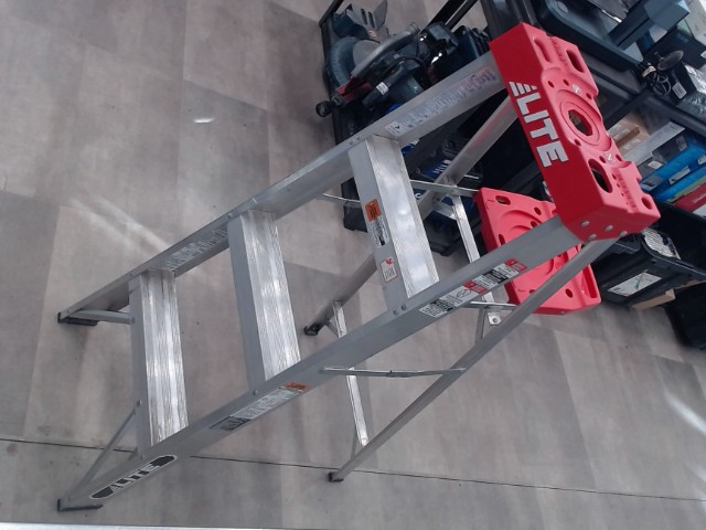 Echelle elite 4 pied