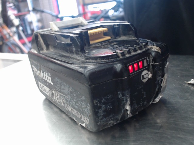 Batterie makita 3.0 ah