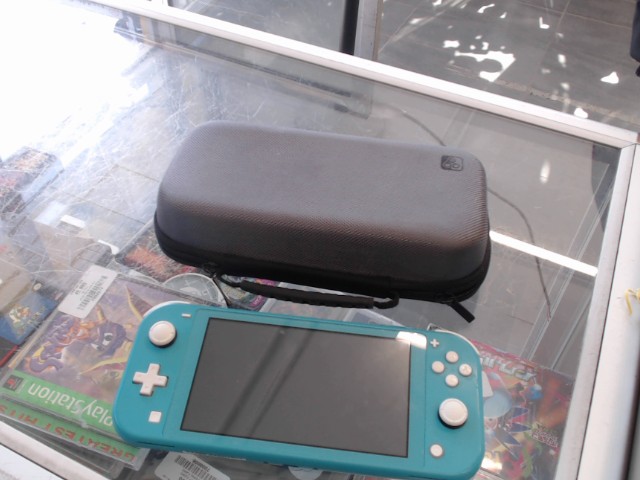 Nintendo lite avec case et protecteur