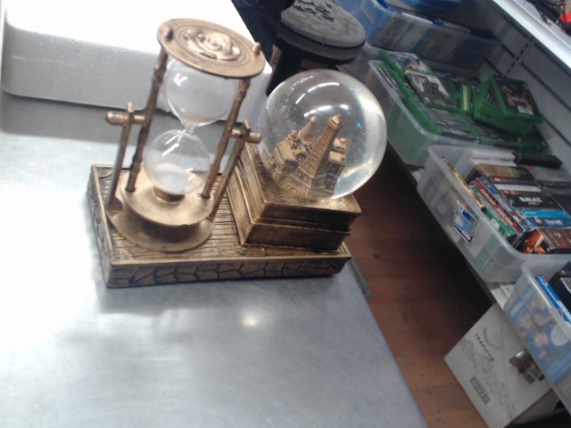 Sablier boule a neige