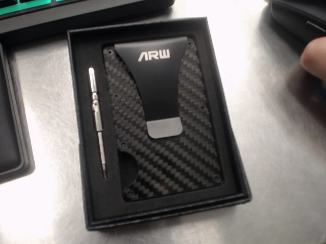 Porte carte en carbon