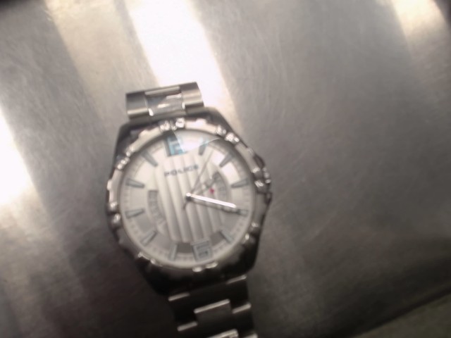 Montre chrome et bleu