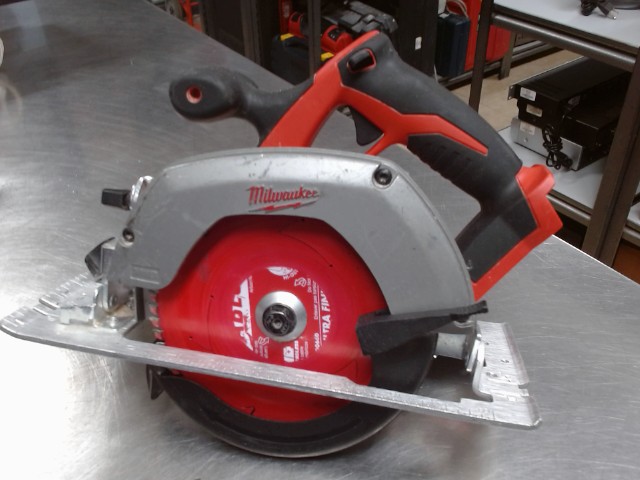 Scie ronde milwaukee 18v