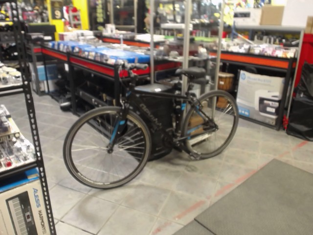 Velo hybride medium 18 pouces