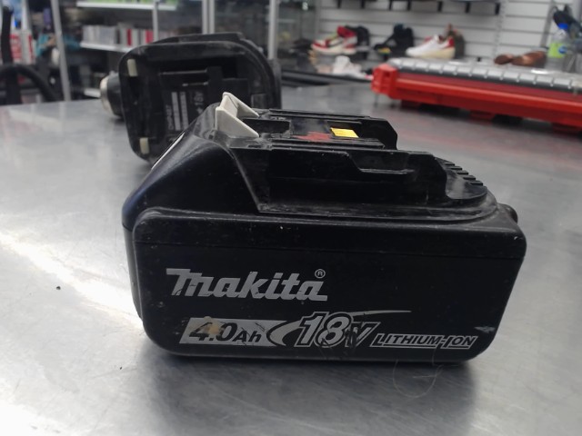 Batterie 4 amp makita