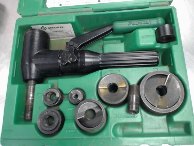 Hydraulic punch driver dans case