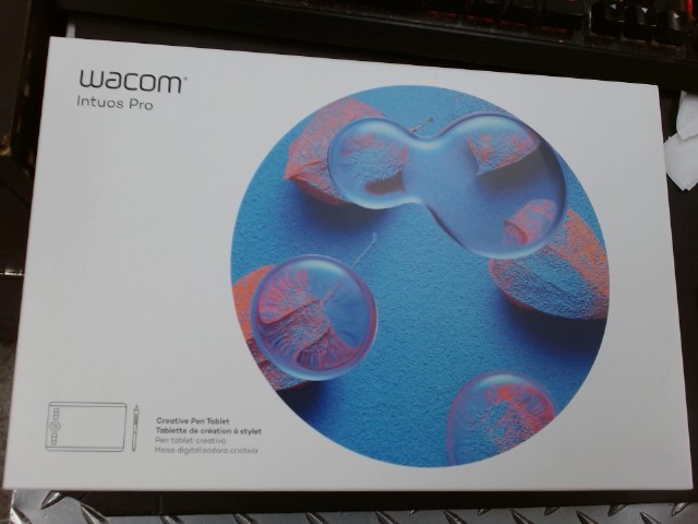 Wacom intuos pro tablette a stylet