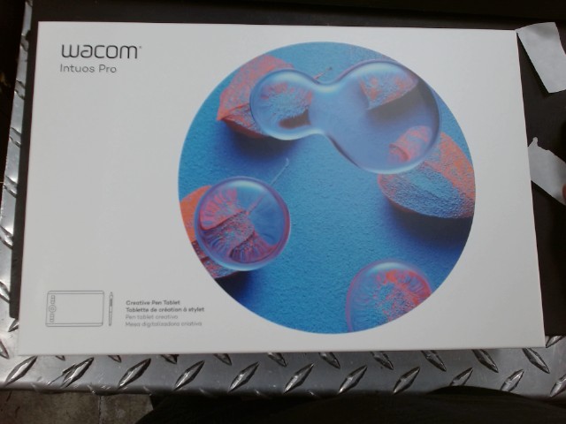 Wacom intuos pro tablette a stylet