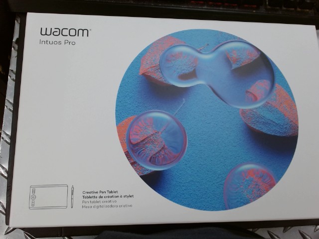 Wacom intuos pro tablette a stylet
