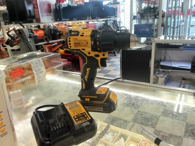 Drill dewalt + batt+charg