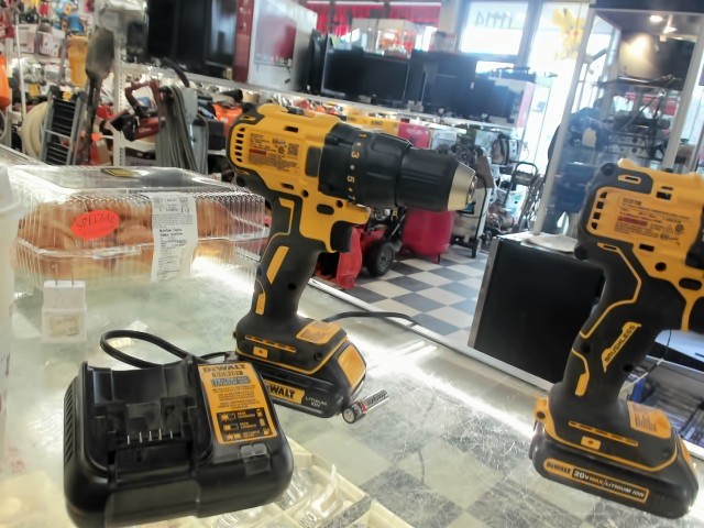 Drill driver + batt +charg kit