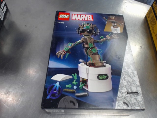 Dancing groot lego