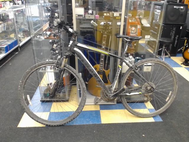 Velo de montagne hardtail noire & blanc