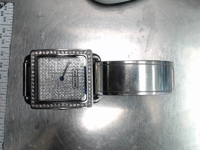 Montre femme serti de zircons stainless