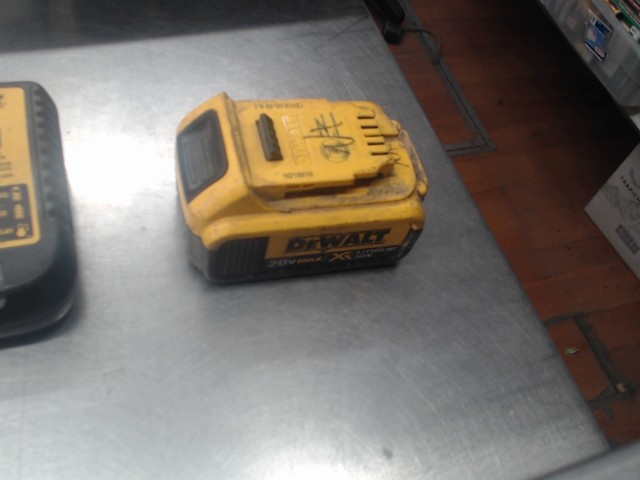 Batterie 20v 4.9 amperes