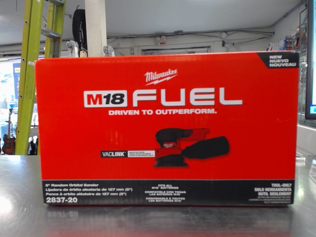 Orbital sander milwaukee neuf en boite
