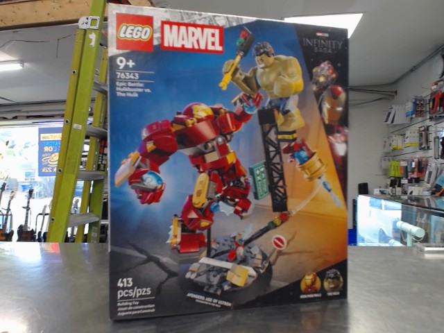 Marvel hulkbuster vs hulk