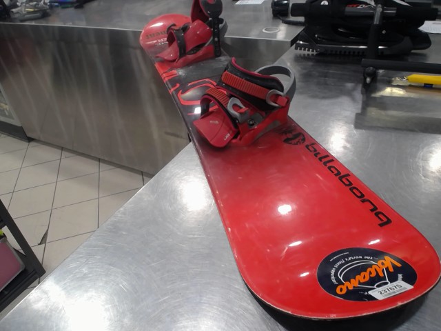 (v)snowboard    61po de long 11 1/2 larg