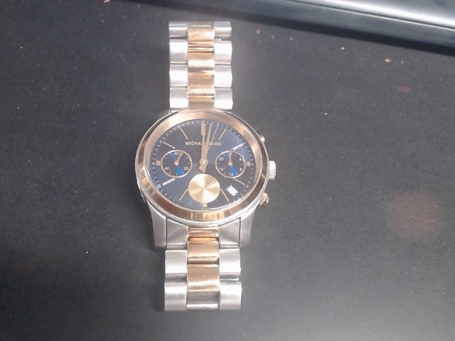 Runaway chronograph bicolore