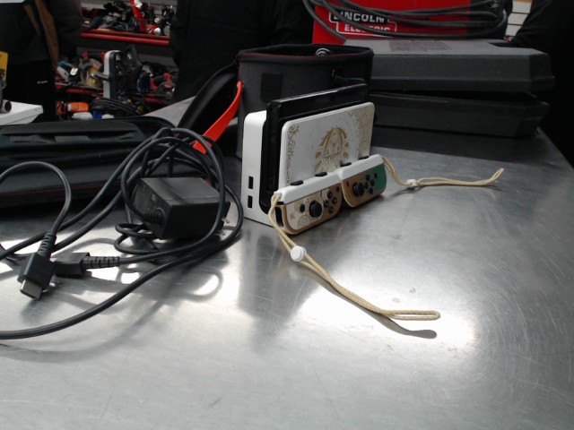 Nintendo switch avec acc edition zelda