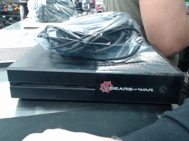 Xbox one avec fil sans manette