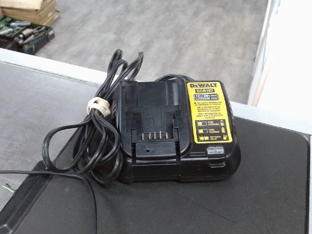 Chargeur 20v dewalt