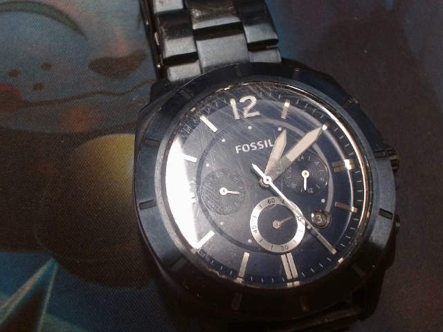 Montre fossil couleur bleu