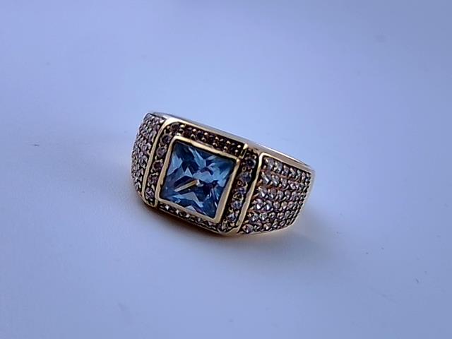 BAGUE EN OR 10KT