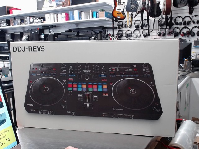 Serato rev 5 dans boite