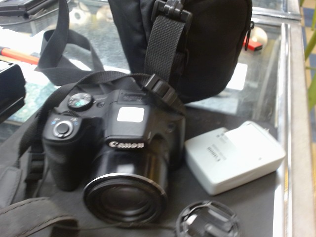 Canon sx 530hs camera