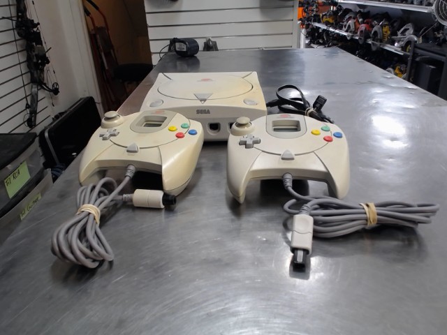 Dreamcast+2 man+chargeur+jeu no cable tv