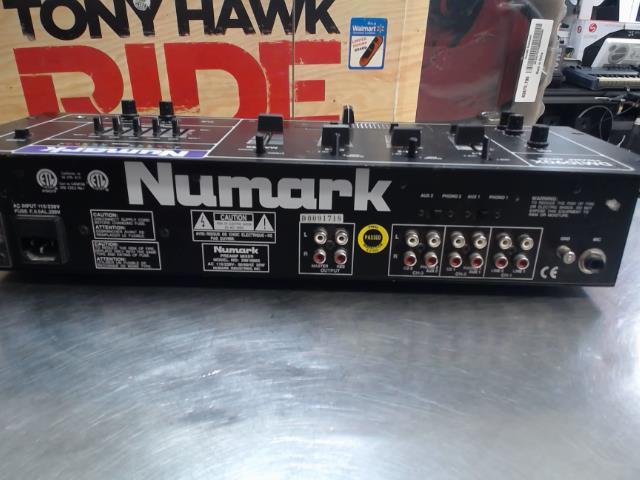 Console numark studio mixer