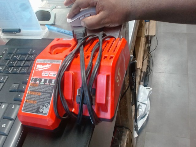 Chargeur pour battery m12 m18 mark *st*