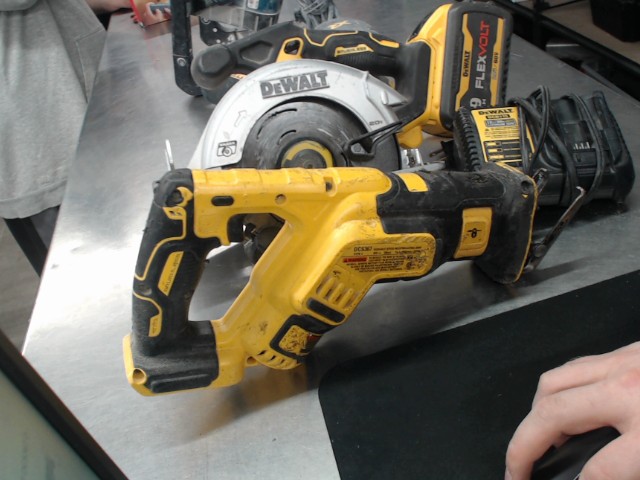 Sawzall dewalt dcs367 a baterie