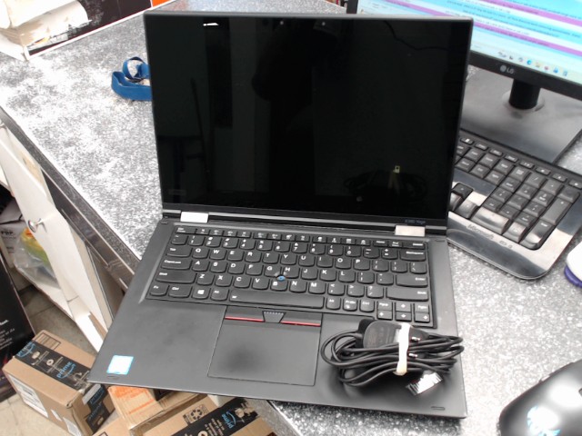Laptop i5-8350u/8gbram/256ssd
