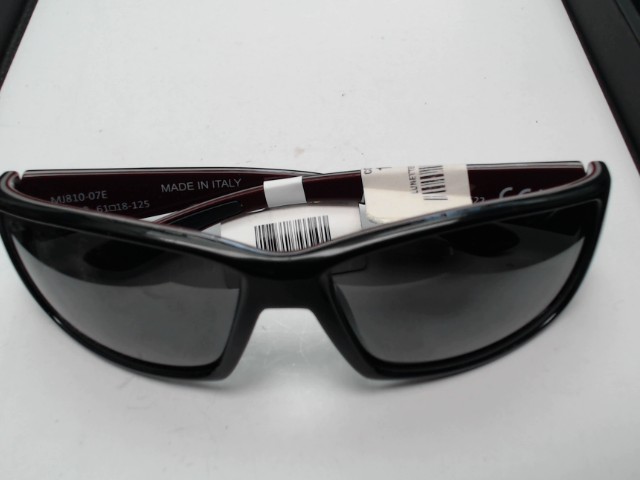 Lunettes soleil sport noir