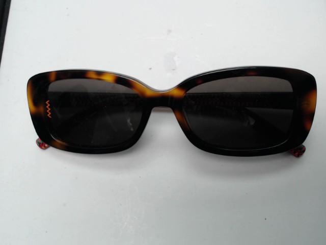 Lunettes soleil mode marbr�