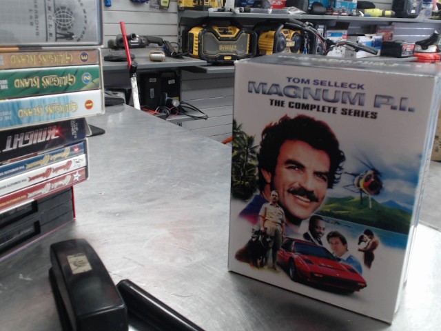 Tom selleck magnum p.i. serie complete