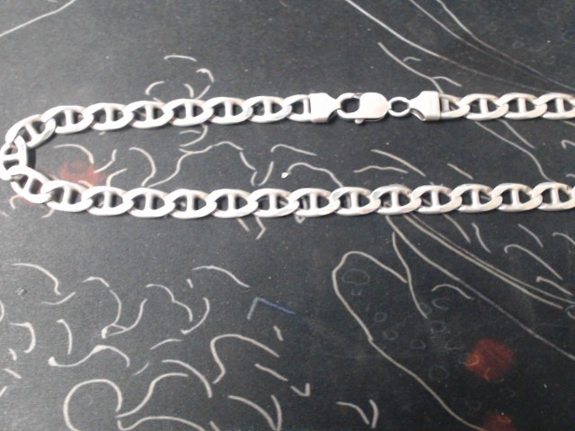 Silver chaine brise