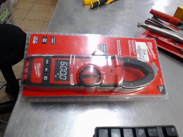 Multimetre 600a neuf milwaukee