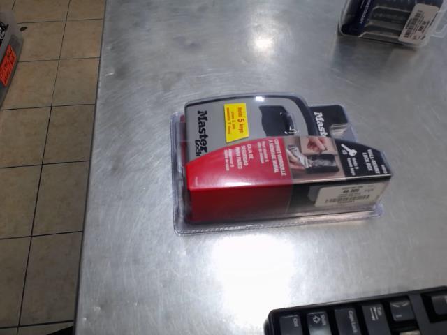 Cadena pour porte master lock