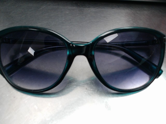 Lunettes soleil verte